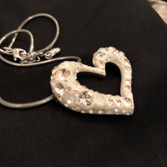 Swarovski 3D heart necklace - Picture 6 of 7